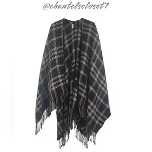 🏷2 For $20!!🏷Attention Brand Shaw - Black & Tan with Shiney Silver Streaks